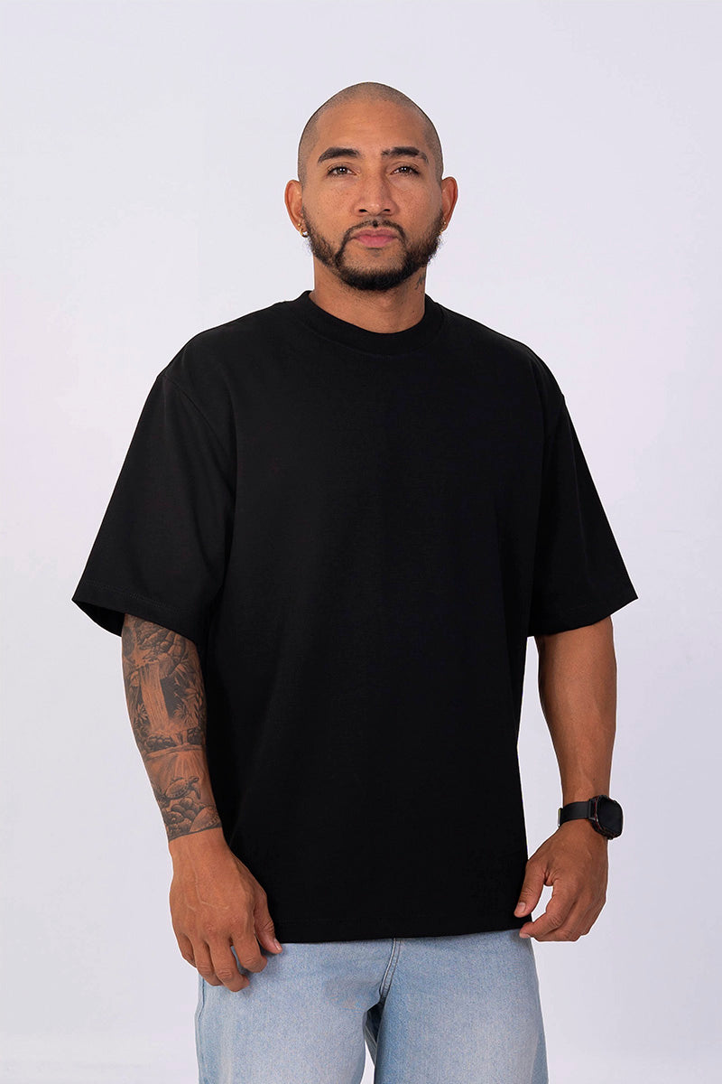 Camiseta básica oversize negra