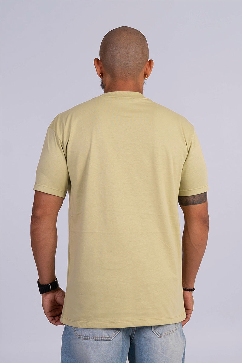 Camiseta regular básica verde pistacho