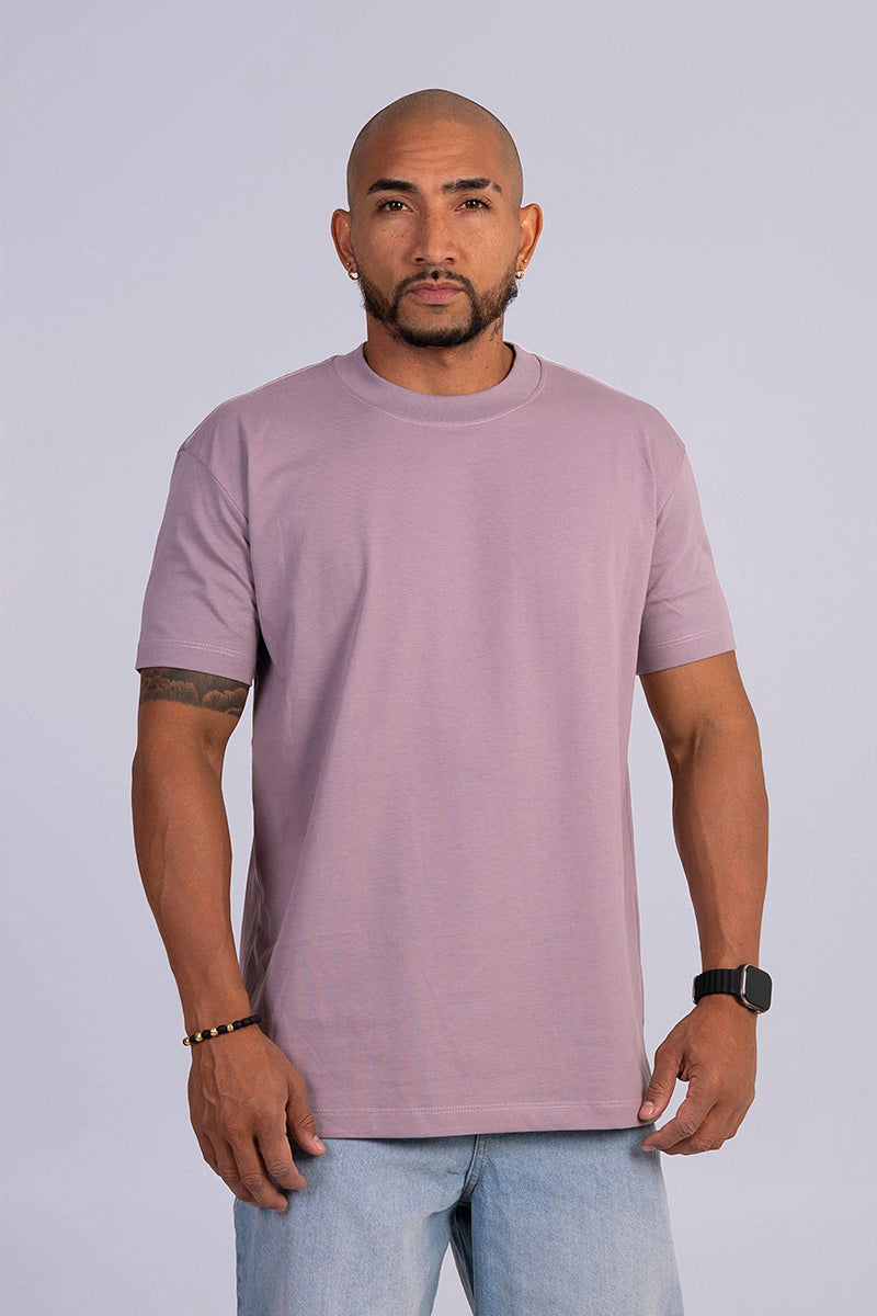Camiseta regular básica lila