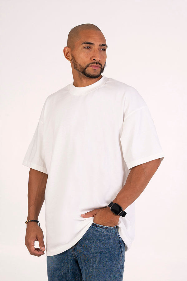 Camiseta oversize blanco hueso